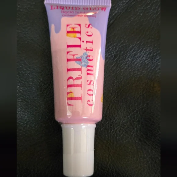 HOST PICK!🎉🎊Clinique Bronzer Milk Trifle Kat Von D Epic Kiss & brush Set LOT - Picture 5 of 13